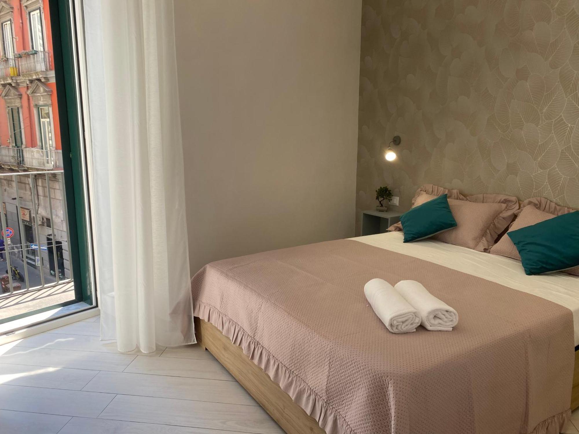 Ludben Dante Hotell Neapel Exteriör bild